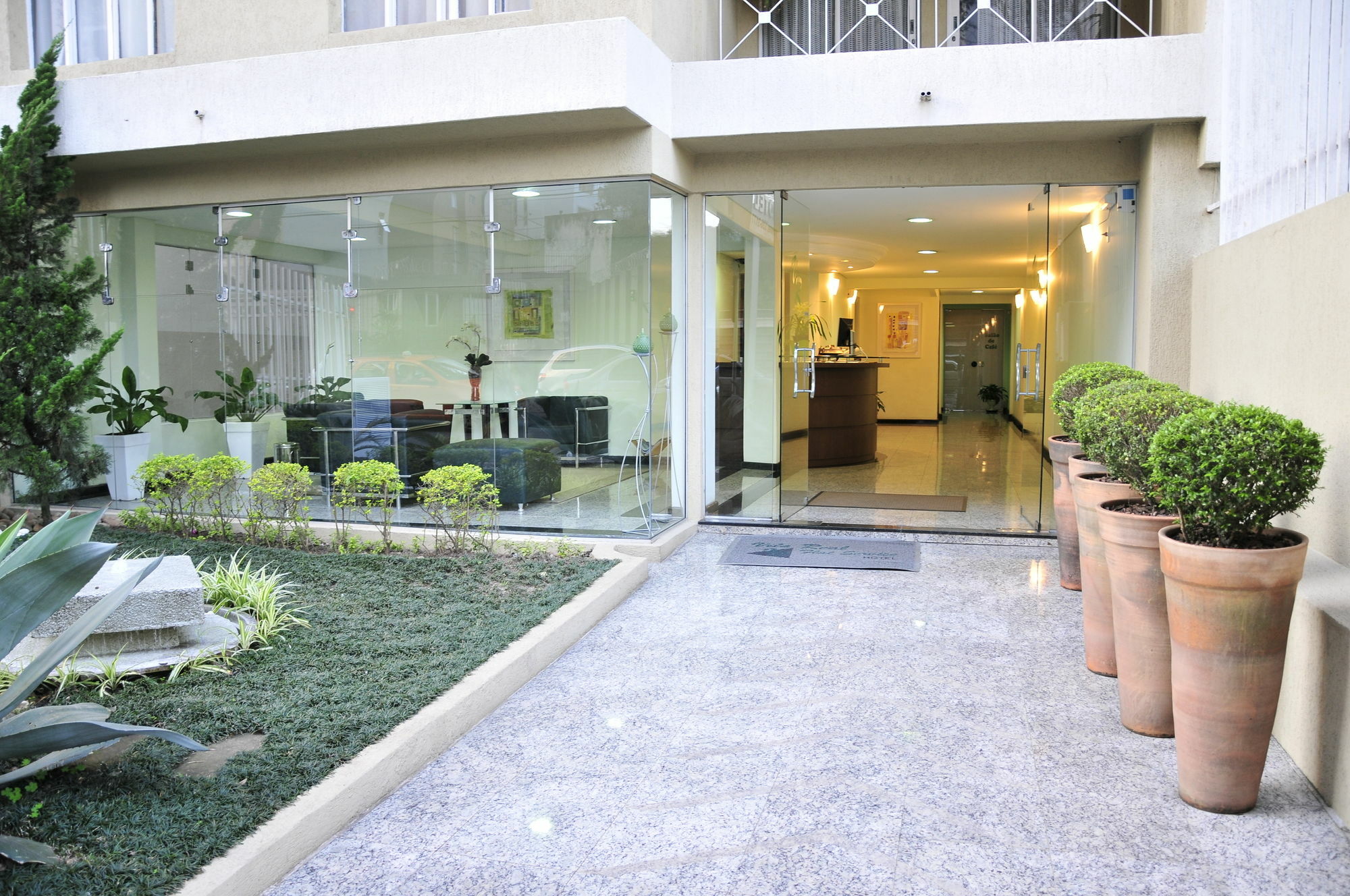 Hotel Ampiezza Κουριτίμπα Εξωτερικό φωτογραφία